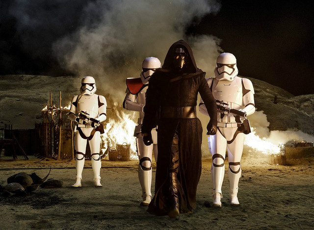 《星球战》,5《星球大战7原力醒》,《Star Wars: The Force Awakens》,剧照